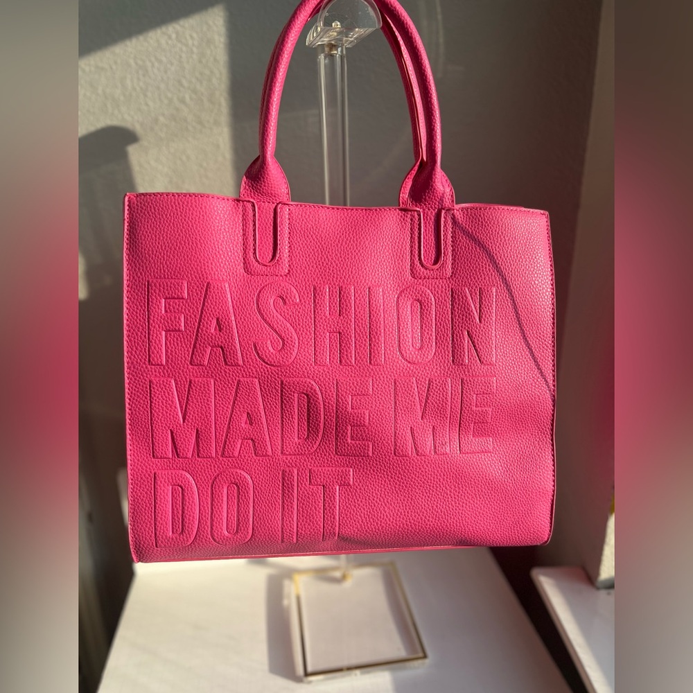 HOUSE OF REHAB  BLACK OWNED Pink FAUX LEATHER PEBBLE MEDIUM tote - Picture 4 of 17